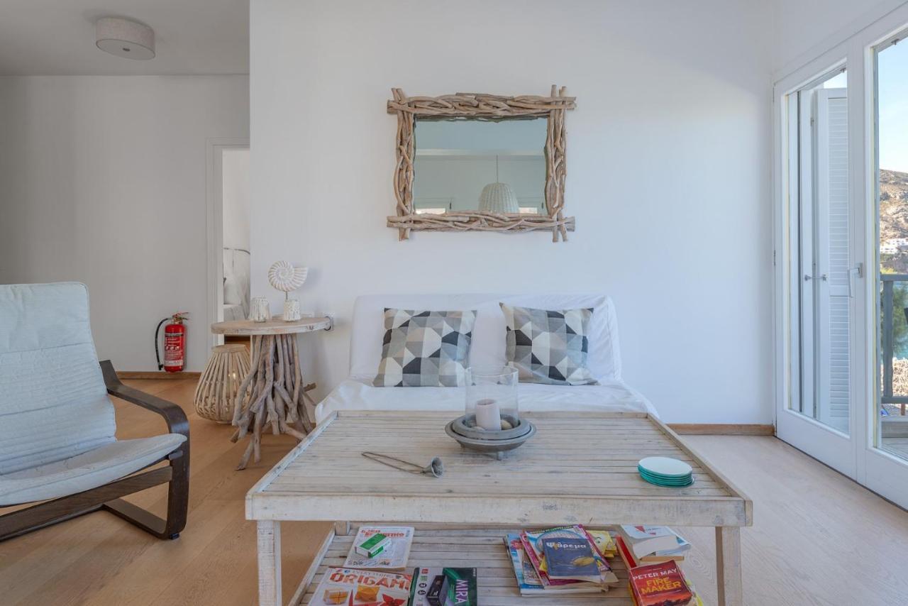 Uno Luxury Apartment With Sea View Livadia  Exterior foto